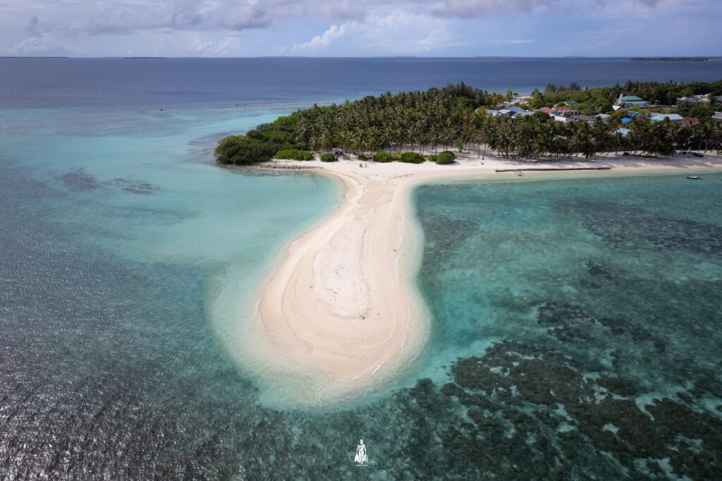 HDh Naivaadhoo Aerial