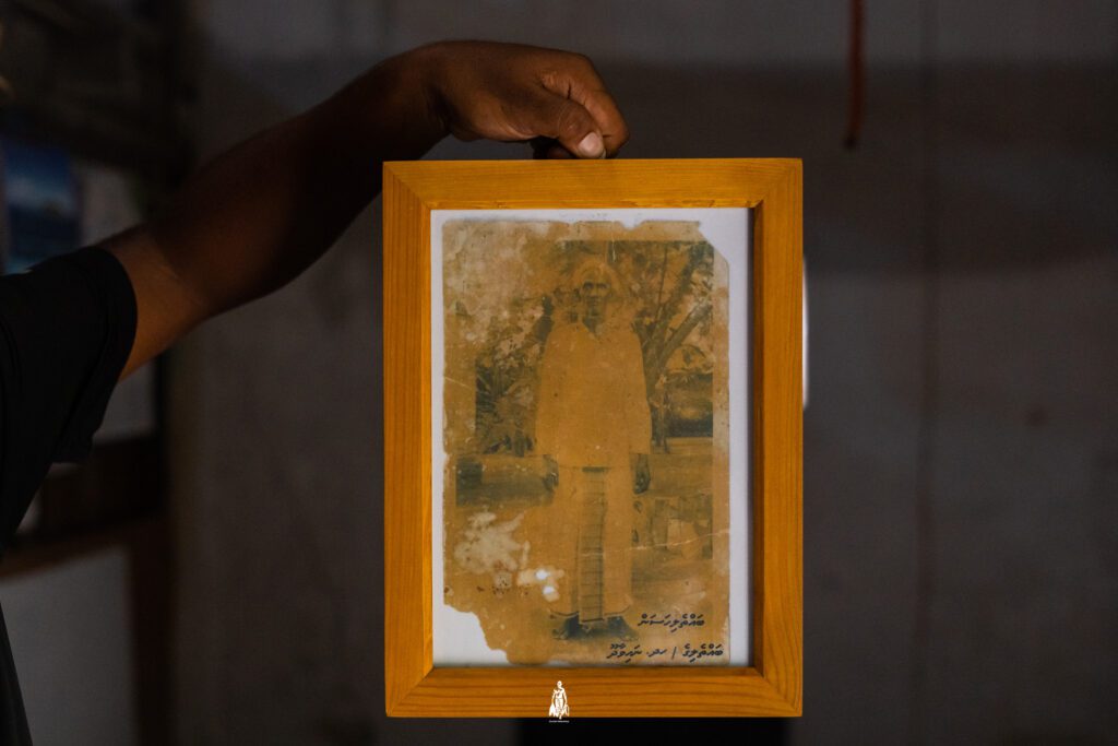 HDh Naivaadhoo Bahthelige (Old House)